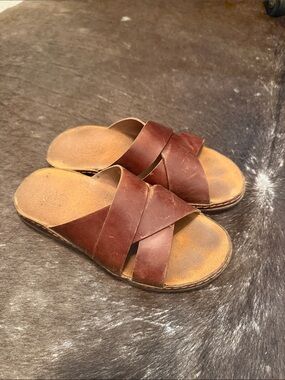 Women’s Brown Leather Slide Sandals - Chaco Cross-Strap
